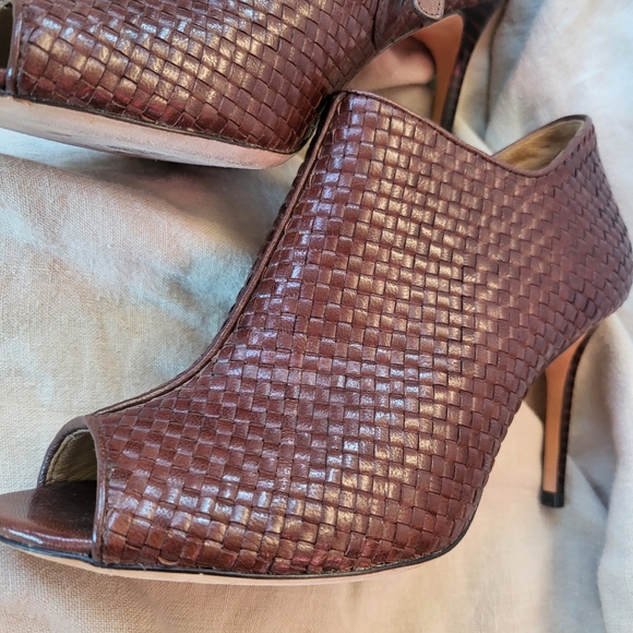 Woven  open toe Heeled Boots - Picture 1 of 7